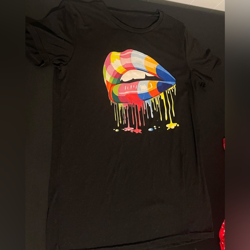Womens Lips Melting Rainbow Shirt